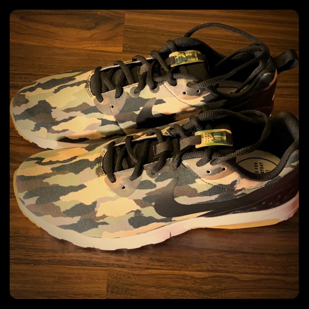 Nike Air Max Motion Low Premium